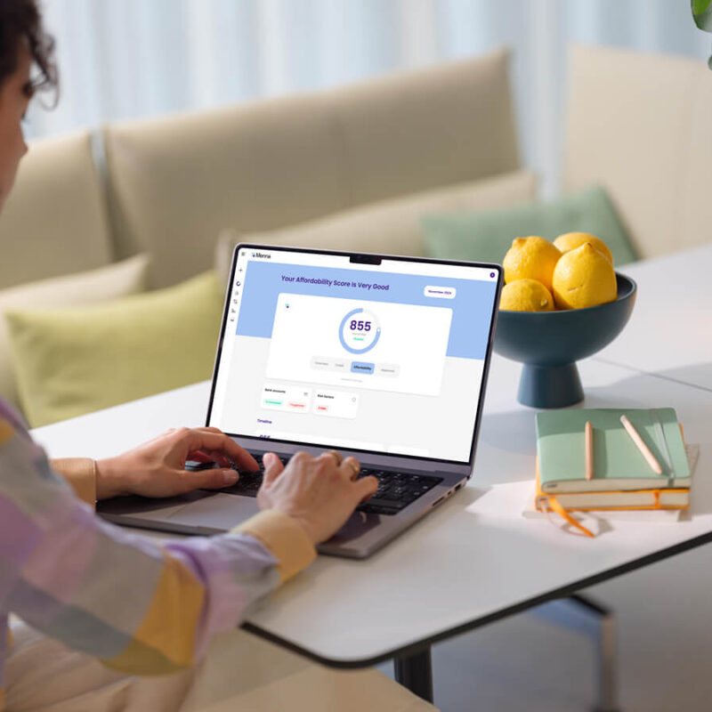 Women checking her Business Affordability Score on Macbook